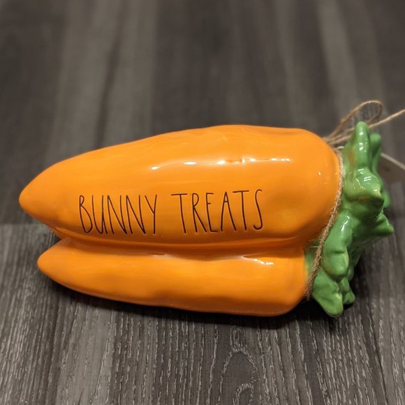 Rae Dunn BUNNY TREATS Carrots